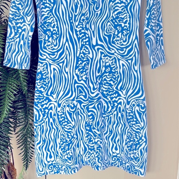 Lilly Pulitzer Blue & White Seahorse Swirl Dress V-Neck 3/4 Sleeves Tropical - Picture 6 of 14